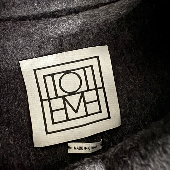 Toteme Gray Long Coat, sz 34 - Picture 3 of 6